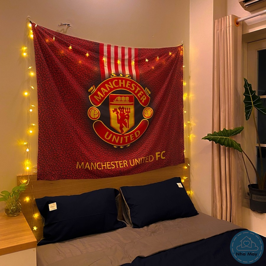 ⚽Kèm Dây Đèn &amp; Móc Treo⚽Liverpool, Chelsea, Manchester United, Manchester City FC⚽Tranh vải treo tường NHÀ MÂY