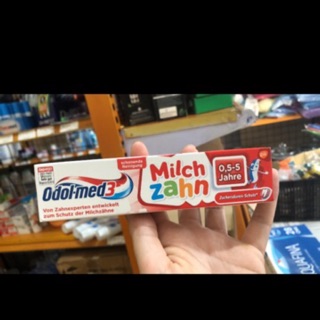 Kem đánh răng Milchzahn Odol med 3