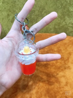 Móc khoá trà sữa