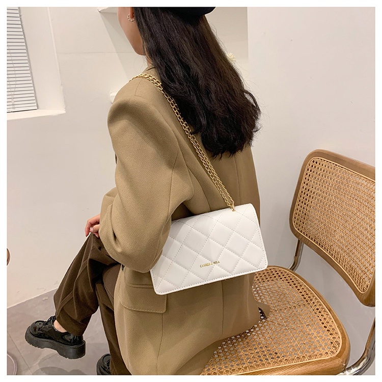 Túi Đeo Chéo Đính Đá Thời Trang Mới Năm 2022 NB00342