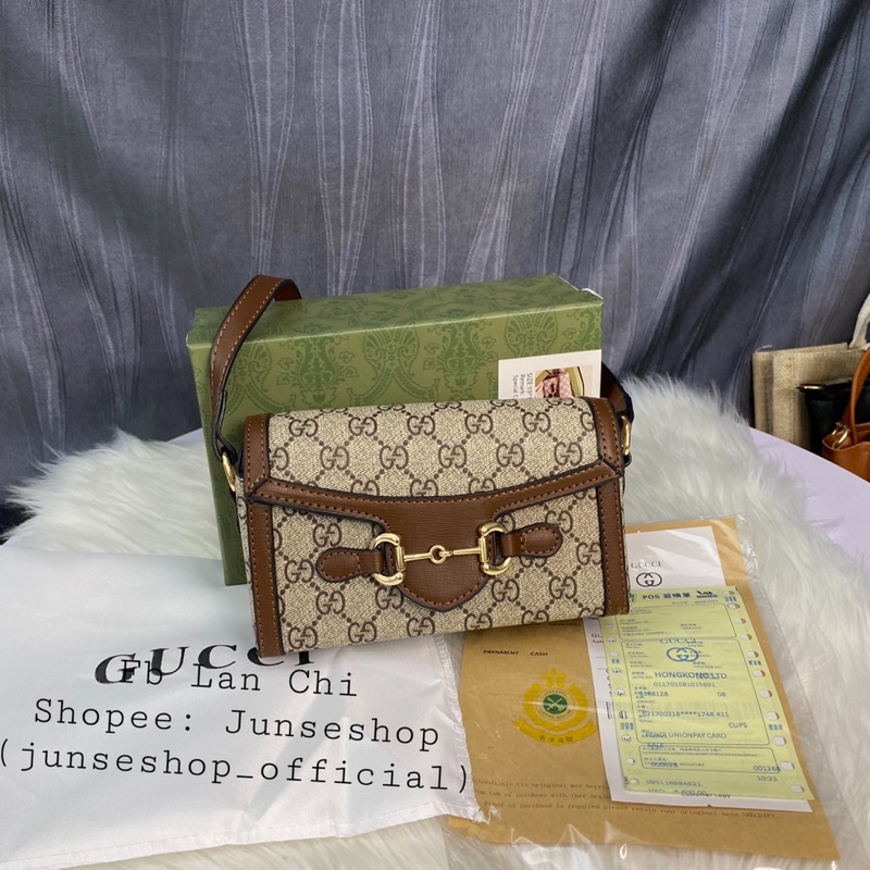 Túi đeo chéo size 19cm khóa nam châm full hộp