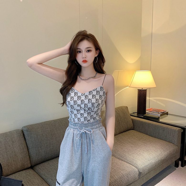 Áo hai dây in chữ phong cách thời trang đường phố Hàn Quốc | BigBuy360 - bigbuy360.vn