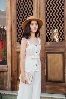 Set trắng về số lượng ít ạ