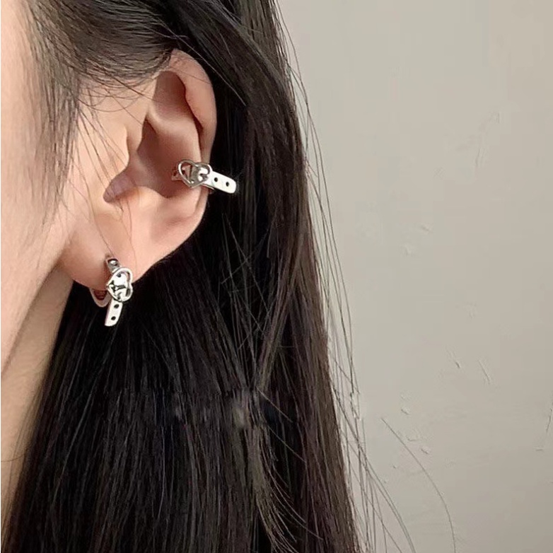 📛 RẺ VÔ ĐỊCH 📛 khuyên kẹp vành tai hình trái tim khóa màu bạc cá tính phong cách hàn quốc