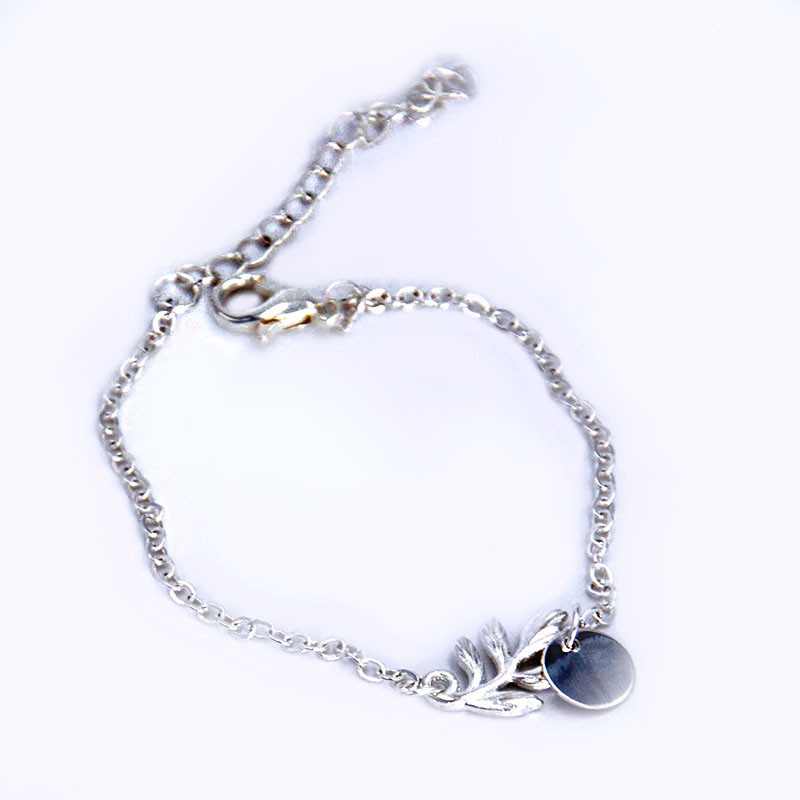 Vòng đeo tay mặt hình chiếc lá độc đáo thời trang cho nữ