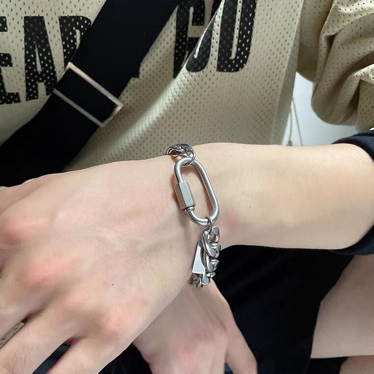 Vòng Tay Nam Lắc Tay Unisex Thời Trang Đeo Tay Nam Nữ Basic Merin Accessories Màu Đen - Vòng tay Manz