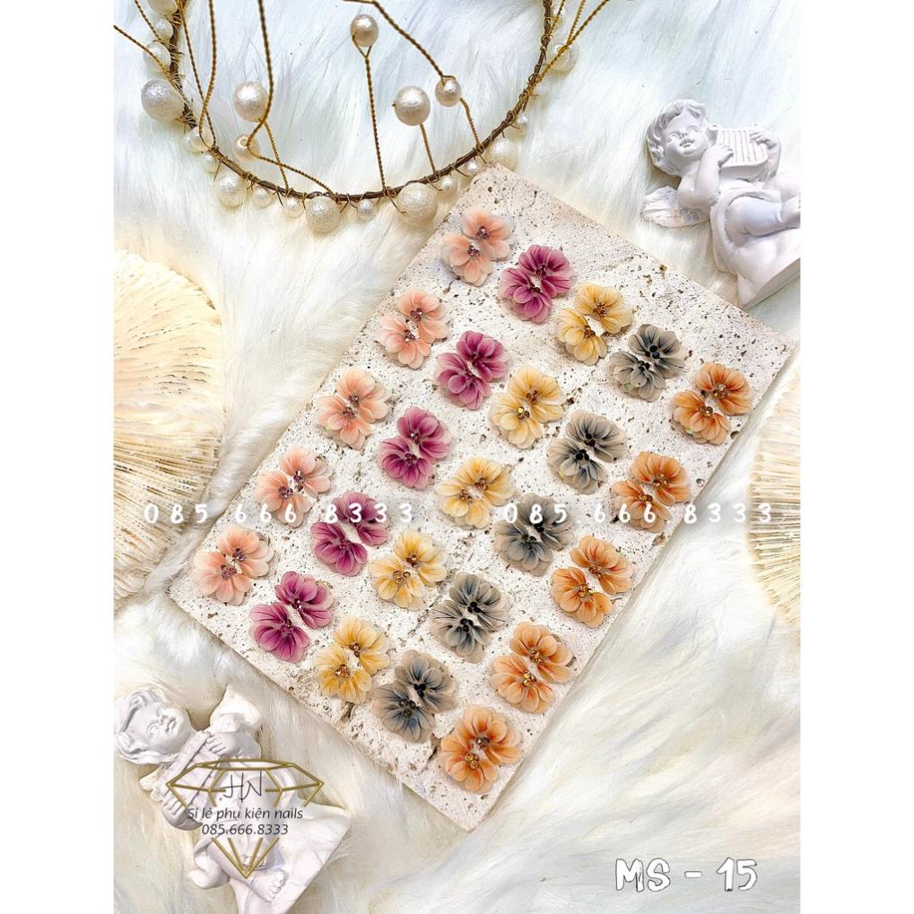 Hoa bột nail - hoa cúc ngiêng trang trí móng tay