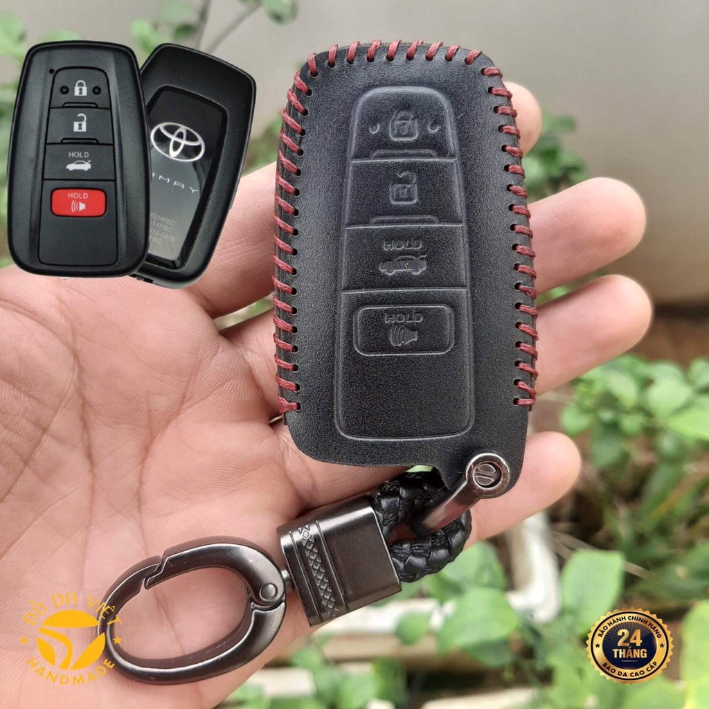 Bao Da Chìa Khóa TOYOTA ( Camry 2019- 2021 ). Da Bò Nhập Khẩu ITALIA, Khắc Tên + Số ĐT Chủ Xe. Bảo hành 2 năm