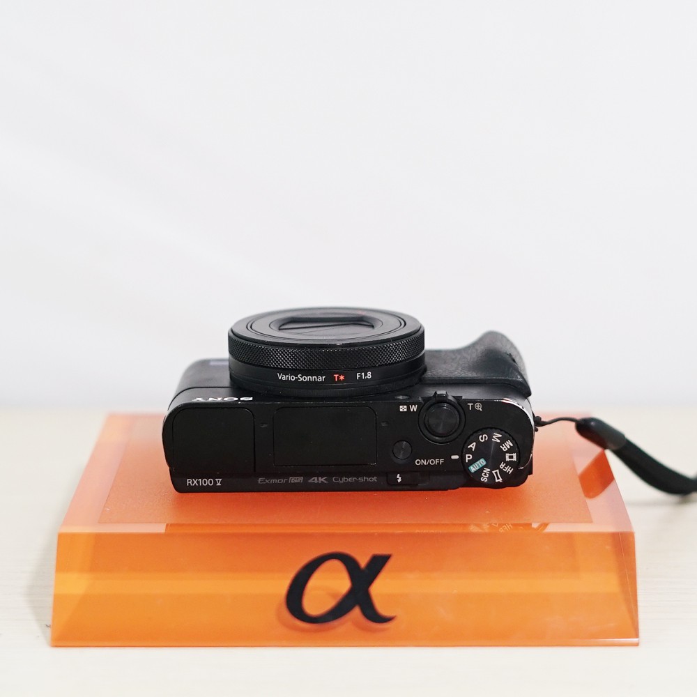 Máy Ảnh Sony RX100M5 (DSC-RX100M5) Cũ 90% BH 02/2022 | BigBuy360 - bigbuy360.vn