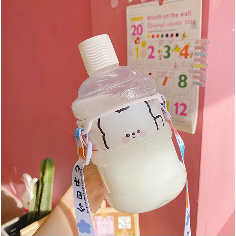 Bình nhựa đựng nước dành cho bé trai bé gái dễ thương tiện lợi | BigBuy360 - bigbuy360.vn