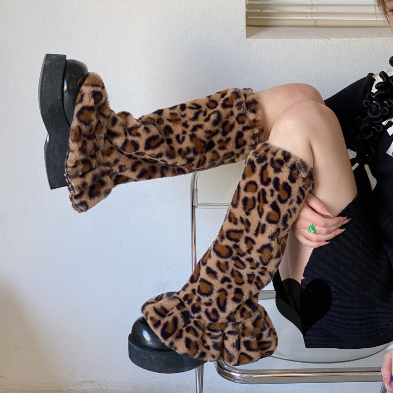 Tất bắp chân bằng vải nhung họa tiết vân da báo dáng rộng phong cách punk gothic 10MK dành cho nữ