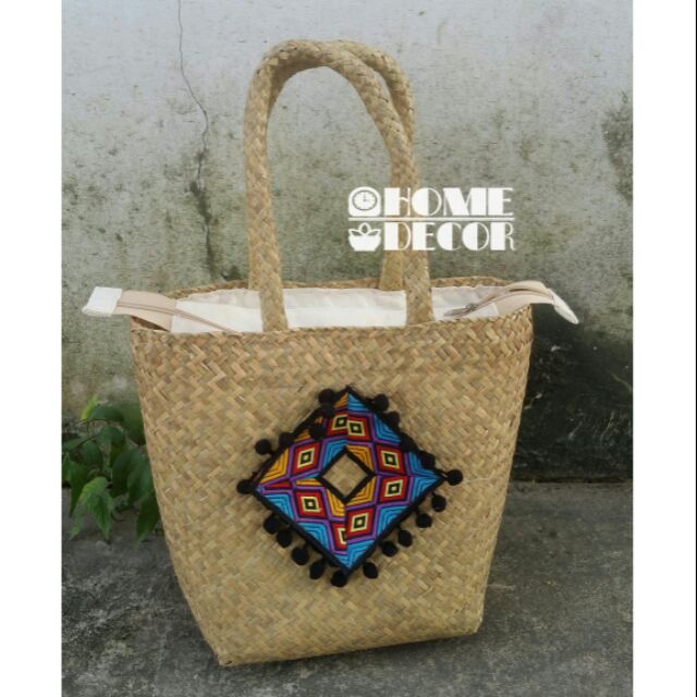 Giỏ cói thổ cẩm
