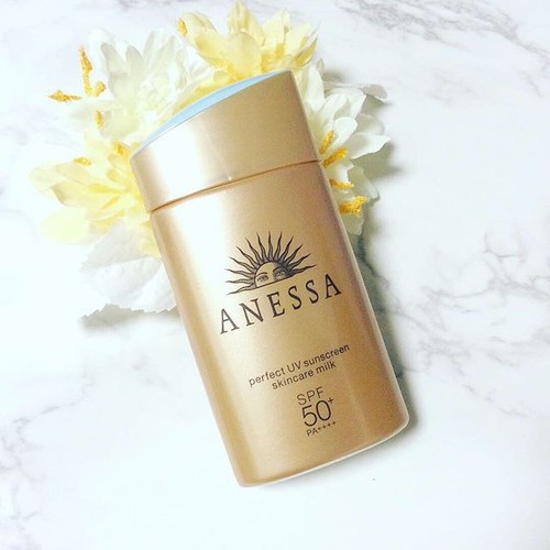 Kem chống nắng dưỡng da Anessa Perfect UV Sunscreen Skincare Milk 60ml