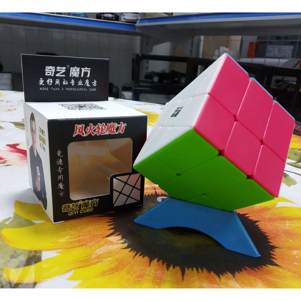 [Rubik biến thể] QiYi Windmill 3x3 Stickerless 