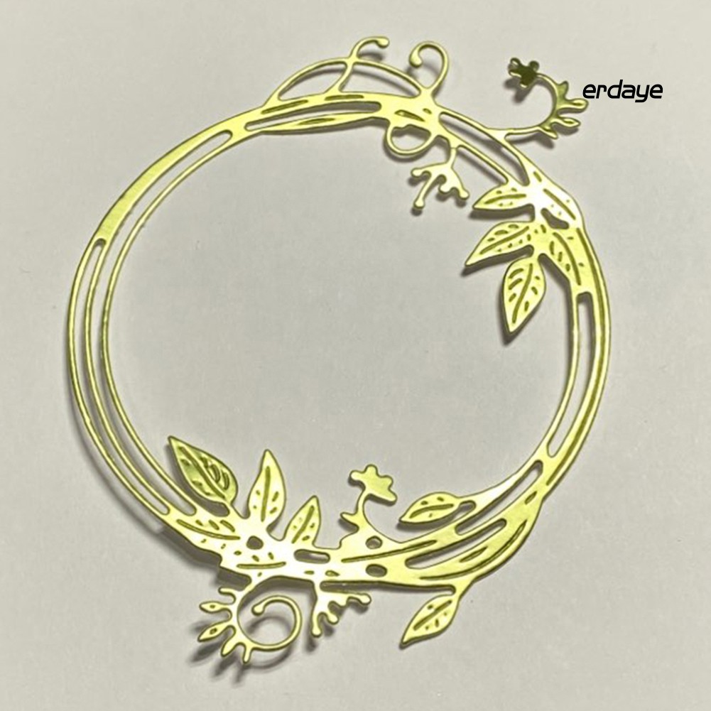 Tấm khuôn cắt giấy kim loại tạo hình vòng hoa lá xinh xắn dành cho trang trí