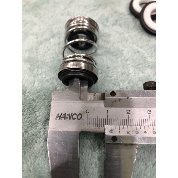 Phớt bơm nước 2 đầu (208)12mm,14mm ,16mm