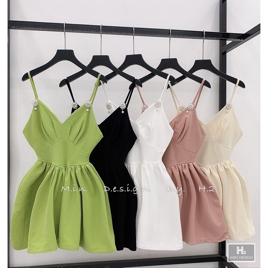 Váy đầm 2 dây cài tag nơ ngọc xếp ly xoè