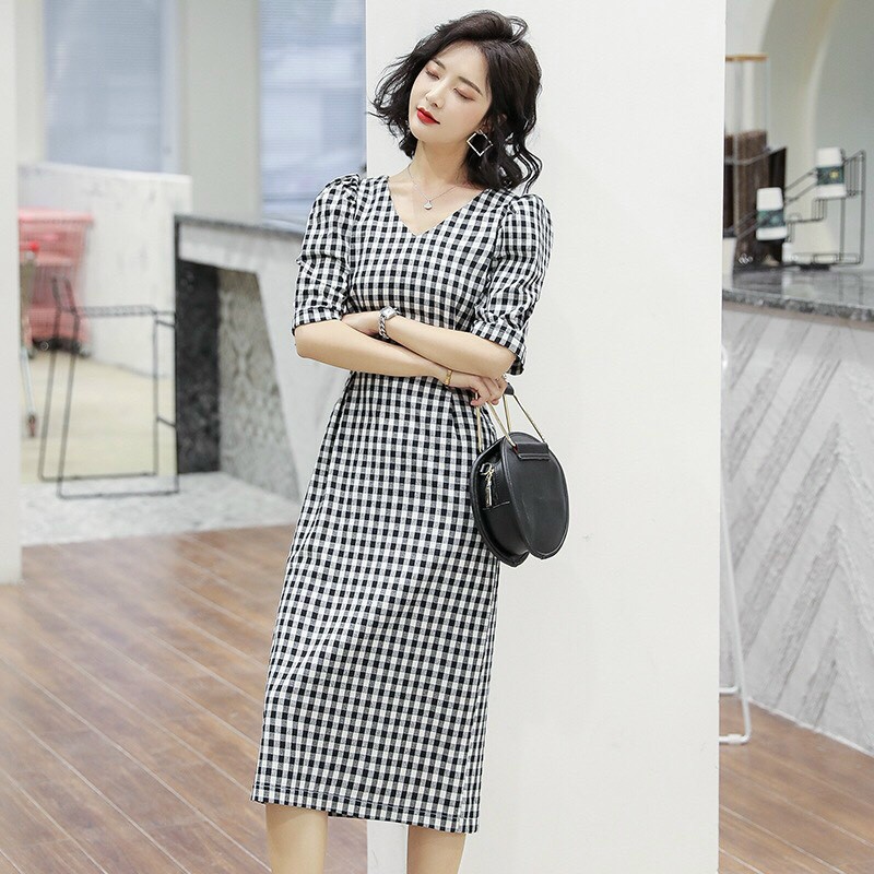 Váy Công Sở | Đầm Suông Caro Cổ V Tay Phồng | BigBuy360 - bigbuy360.vn