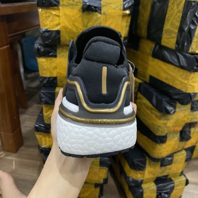 (Video cận cảnh) Giày thể thao sneakers ultra boost 6.0 đen vàng