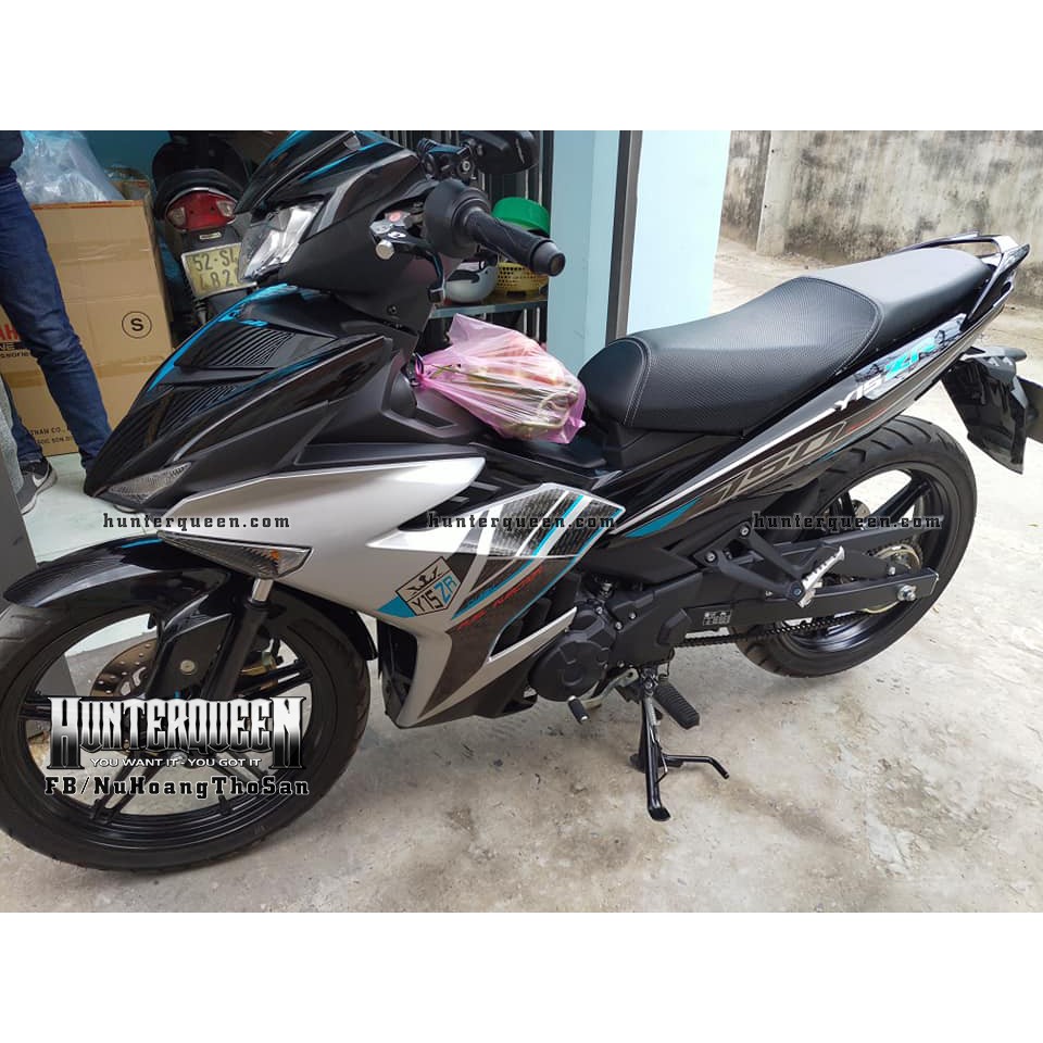 Tem Exciter 150. Tem Y15ZR. Xe đen bạc. Chỉnh sửa theo yêu cầu. Sắc nét, bền màu, chống nước