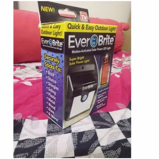 Set 3 đèn cảm biến Ever Brite năng lượng mặt trời