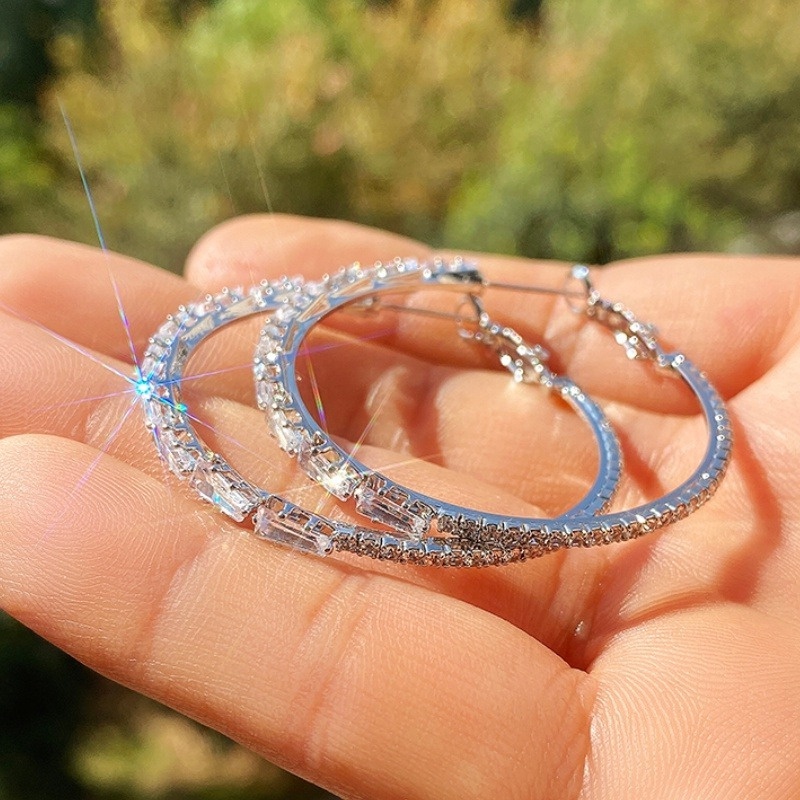 Bông Tai Mạ Bạc 925 Hình Tròn Đính Đá Zircon Thời Trang Cho Nữ