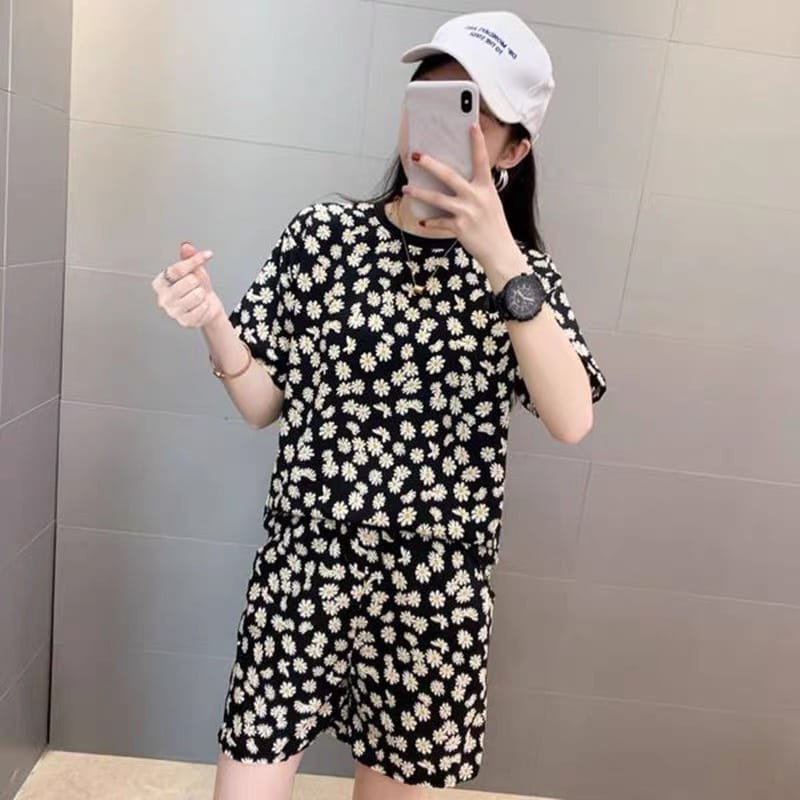 Đồ bộ mặc nhà họa tiết hoa cúc | BigBuy360 - bigbuy360.vn