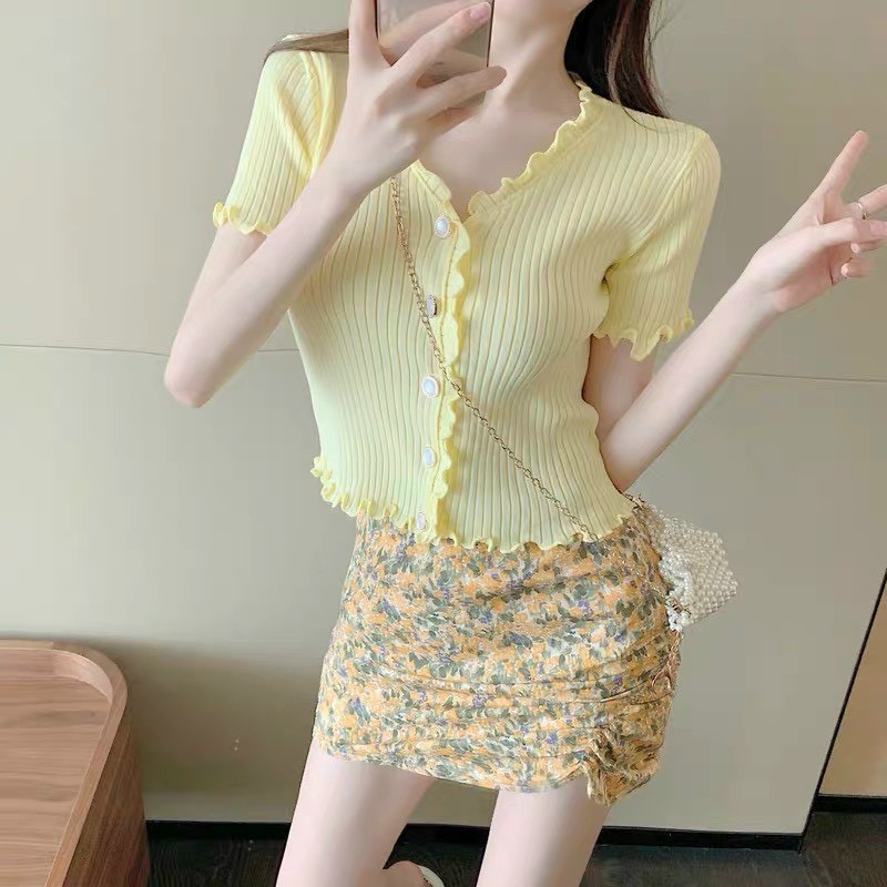Áo gân cổ tym phối viền sóng nữ tính TTSLA0325