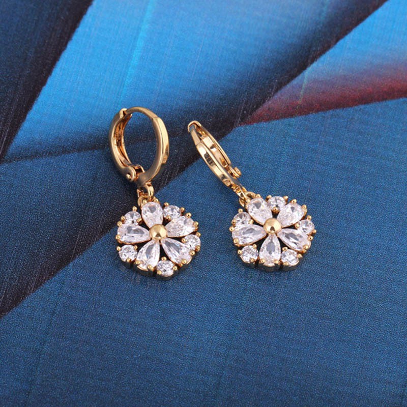 Khuyên Tai Hoa Đính Đá Kiểu Dáng Sang Trọng Thanh Lịch Dành Cho Nữ