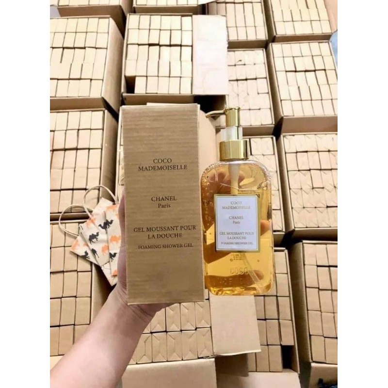 SỮA TẮM NƯỚC HOA NẮP VÀNG | BigBuy360 - bigbuy360.vn