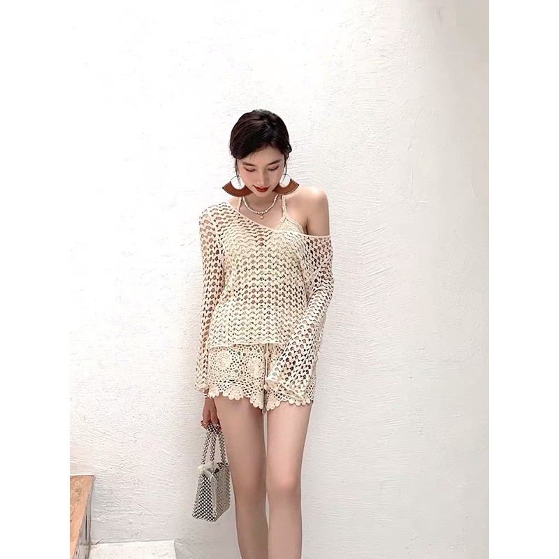 set biển - set 3 món - bra gấu sóng + quần ren sọc hoa to + choàng tim chui đầu (có tách rời)