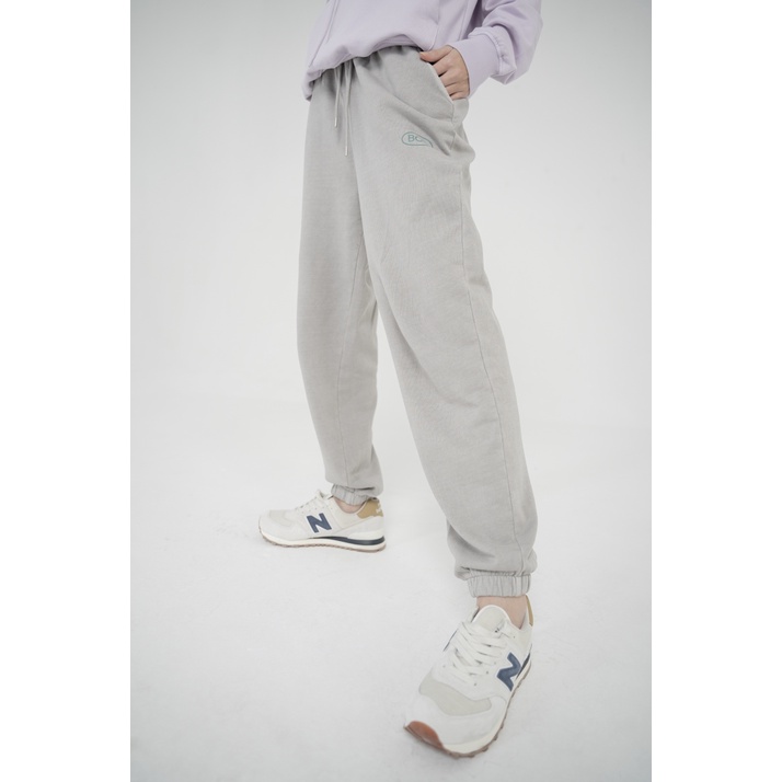 Quần Jogger Nữ BOO Dáng Rộng In Graphic Màu Xám Basic Phong Cách