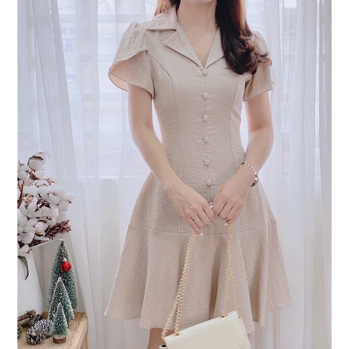 Đầm cổ vest nút bọc dáng đuôi cá 5 màu Đen Trắng Nâu Xanh Vàng