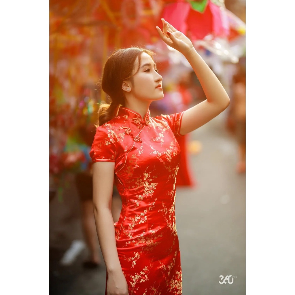 LL830 - Áo dài đỏ trung hoa cách tân sườn xám cổ tàu họa tiết xẻ tà du xuân - cosplay sexy cô gái trung hoa