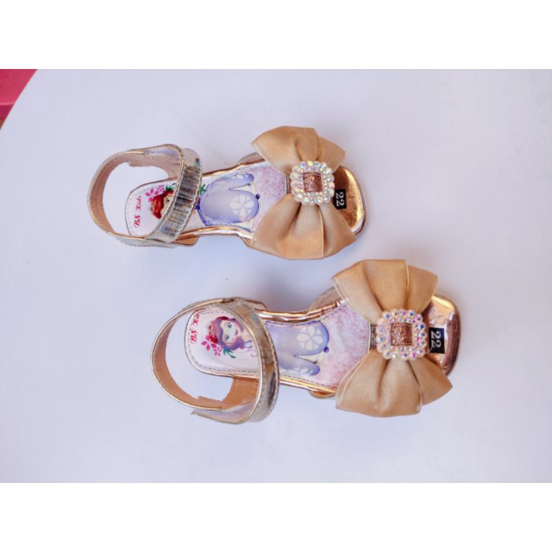 sandan cao gót elsa nơ đính đá cho bé đế 2cm cho bé đủ sz 21 đến 35 mã 11