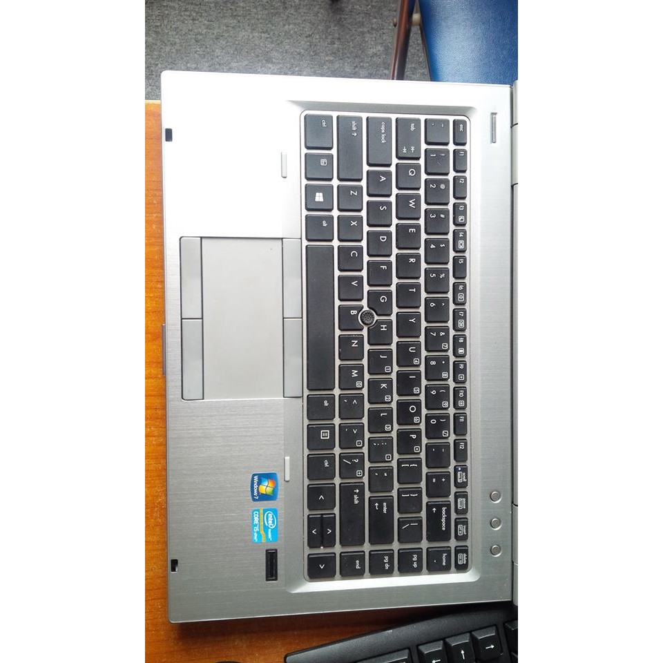 Laptop HP EliteBook 8470P cũ I5-3320M/4G/250G/14''/VGA rời