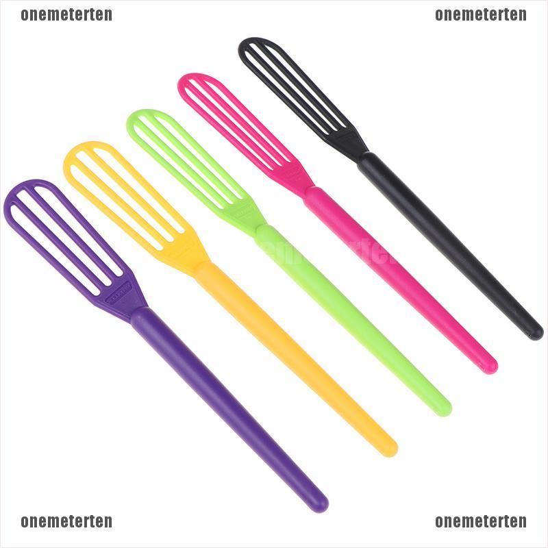 1 cây khuấy thuốc nhuộm tóc