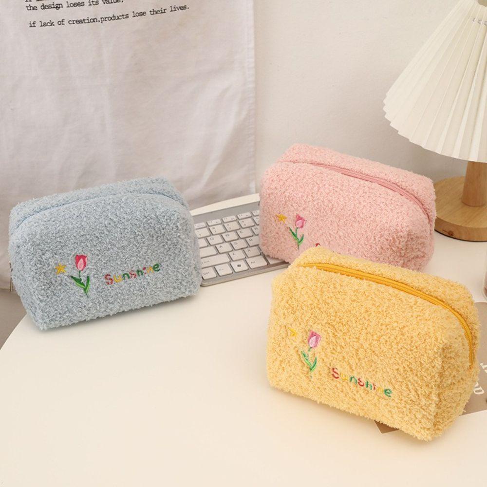 Túi Đựng Mỹ Phẩm Sức Chứa Lớn Hình Hoa Tulip Dễ Thương Ốp