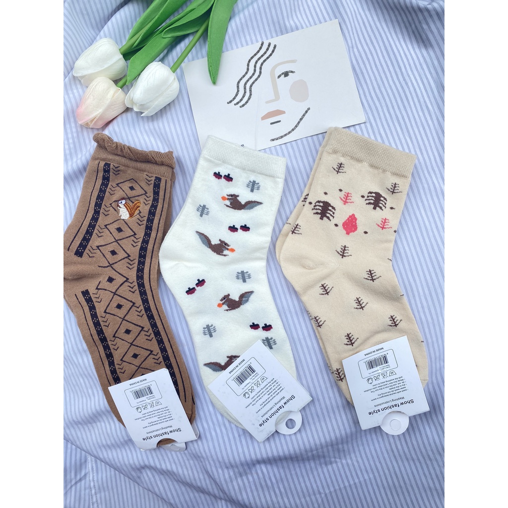 Vớ nữ Muzini tất cổ cao nâu tây họa tiết nhí cực dễ thương TN228