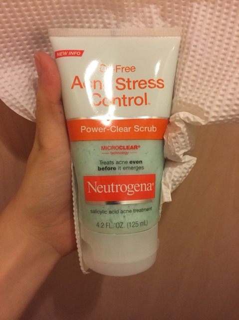 Sale230k-SỮA RỬA MẶT Neutrogena Oil-Free Acne Stress Control
