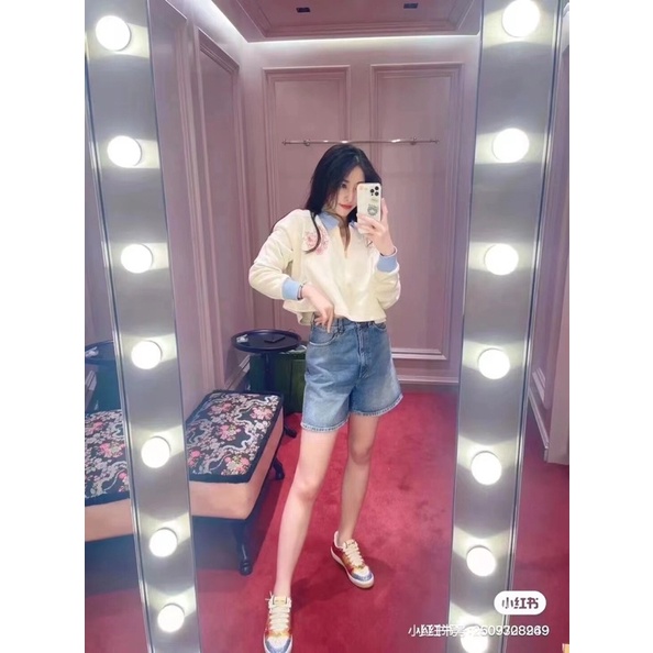 Áo nỉ thu đông 2022 cổ áo sơ mi trẻ trung dễ thương mẫu mới Gucci GC cao cấp