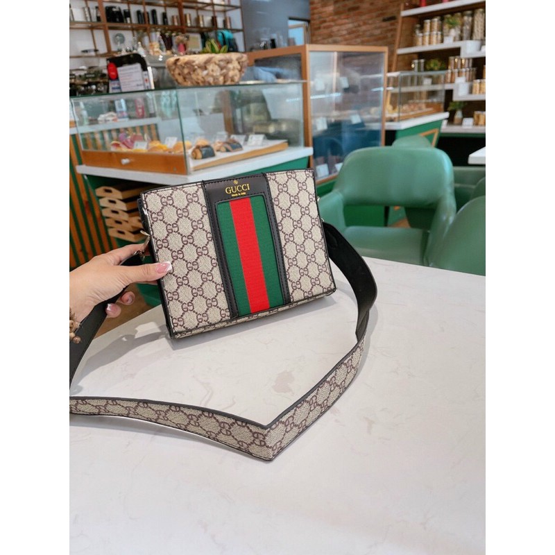 Túi gucci xọc đỏ