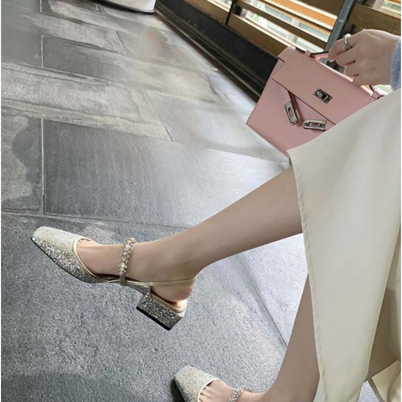 Giày JMC quai đá dáng bệt hở gót da bóng đen đỏ trắng nhũ vang