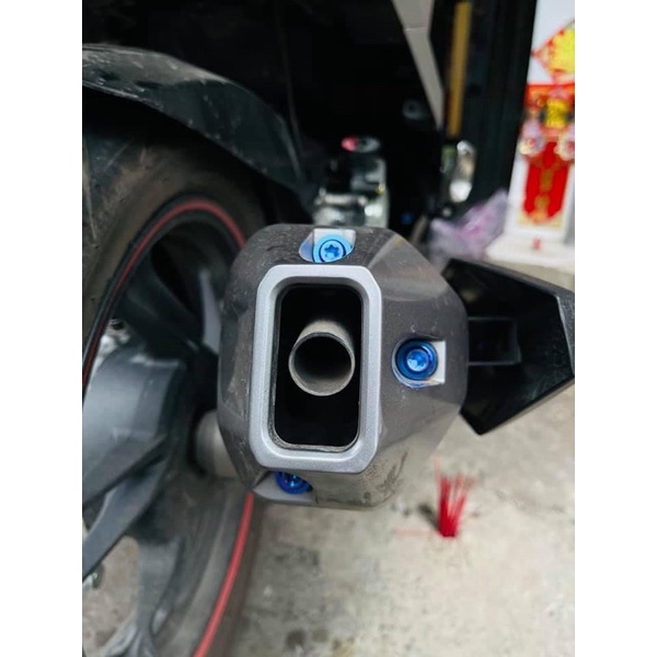 Ốc Titan GR5 Gắn Chụp Pô Xe VARIO 2018-&gt;2023