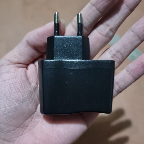 Sạc Viettel USB 5V - 0.5A / 500mA Đen Hàng Chính Hãng - Có Đèn Báo Led
