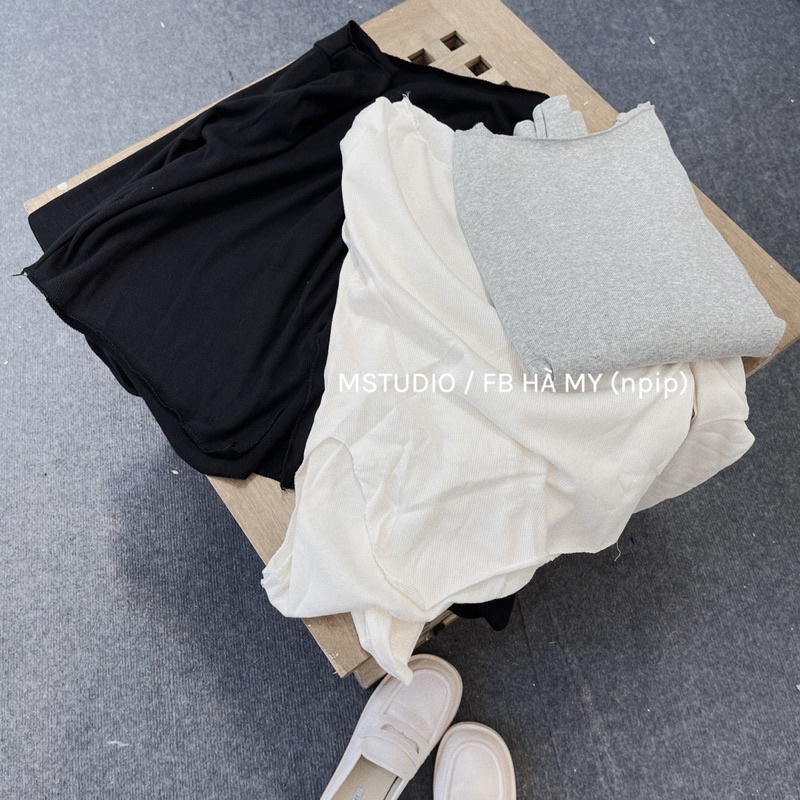 Áo Len Tăm Xẻ Tà