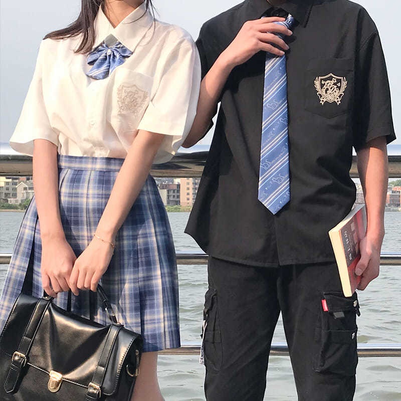 Áo sơ mi nữ ngắn tay dáng rộng màu đen phong cách Hàn Quốc
