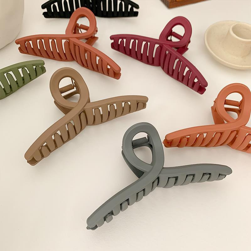 Kẹp tóc hình cá mập cỡ lớn 11cm thiết kế đơn giản