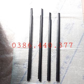Nẹp chân kính Vios