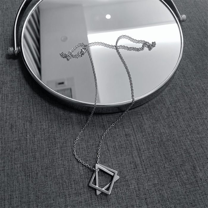 Dây Chuyền Mặt Hình Tam Giác Cá Tính Cho Nam Và Nữ MAYEBE LAVEND